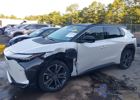 2024 Toyota Bz4X Limited из США, поврежденный, VIN JTMABACA9RA071536